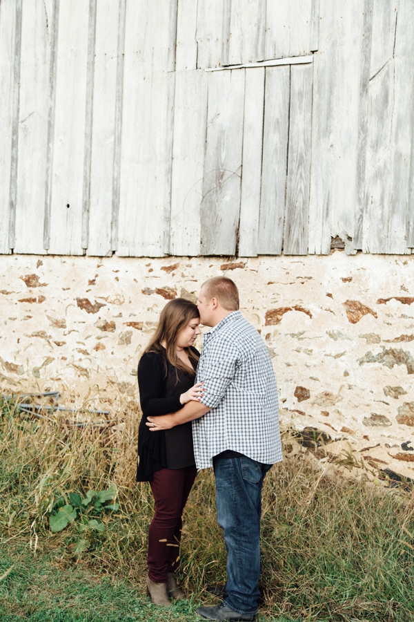 barnards-orchard-chester-county-pa-couple-pictures_0013